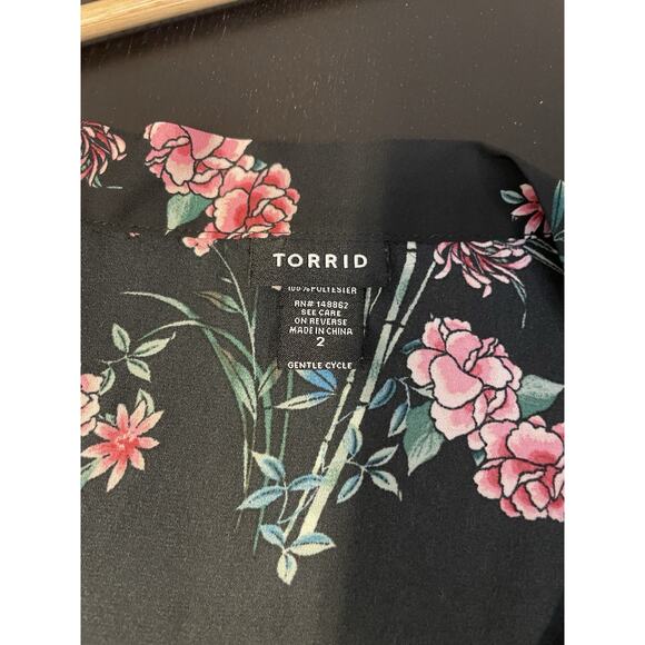 Torrid Floral Blouse Tie Neck Black Pink Women Plus 2X Whimsigoth Croquette Chic - Picture 7 of 10